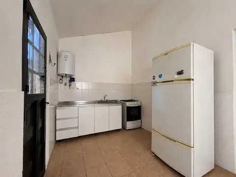 Casa 5 ambientes con 1 baño