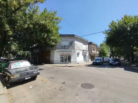 Mario Antelo 703 , Piso 1