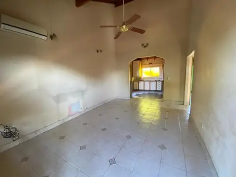 Depto Tipo Casa 4 ambientes con 1 baño