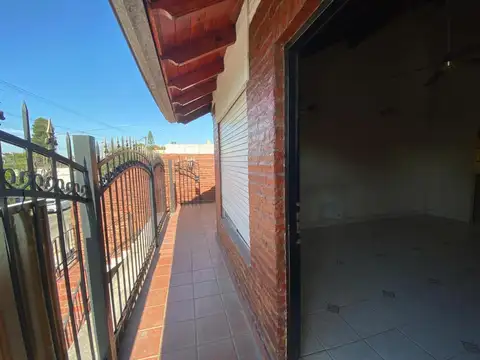 Depto Tipo Casa en Alquiler de 3 dormitorios