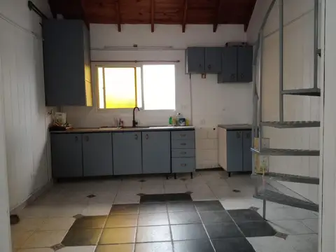 Depto Tipo Casa 4 ambientes con 1 baño
