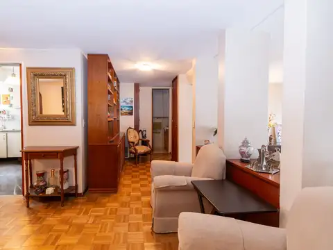DEPARTAMENTO CON COCHERA EN VENTA LA PLATA