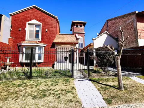 Casa en Alquiler en Neuquén, Confluencia