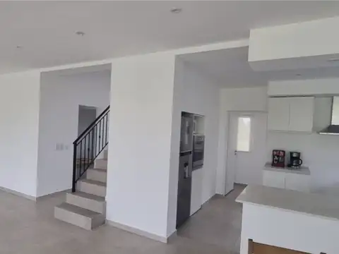Casa  en Venta en Santa Elena, Pilar del Este, Pilar