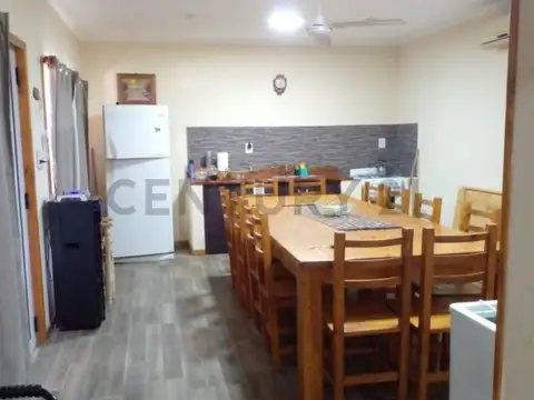 Casa 2 ambientes con 1 baño