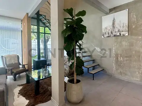 27 entre 477 y 478 , Piso 0