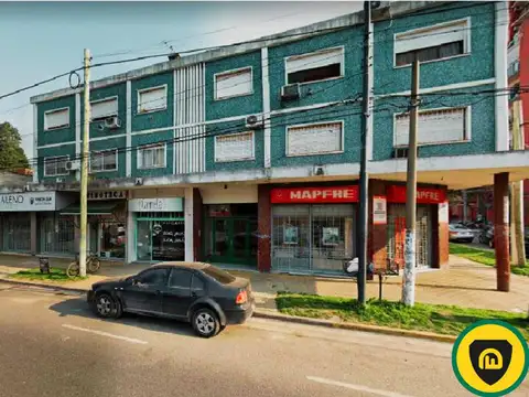 AV. PTE JUAN D PERON  al 300 ( LEON GALLARDO)