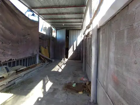 Galpon en Venta en Lanus Este, USD 40.000