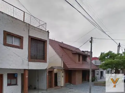 Bahía Blanca e/ Bragado y Emilio Zola
