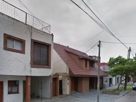 Bahía Blanca e/ Bragado y Emilio Zola