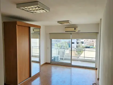 Avenida José María Moreno 300