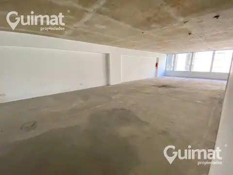 Oficina en Venta con 2 cocheras