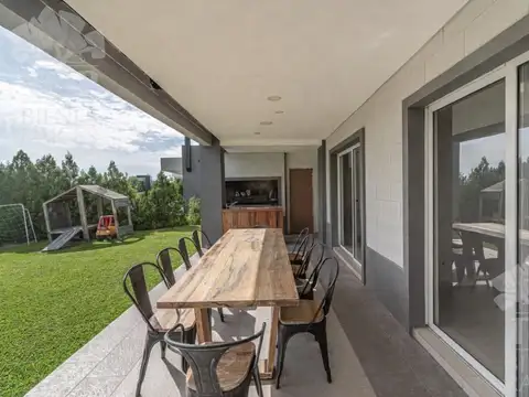 Casa en Venta en El Cantón - Norte, USD 290.000