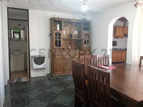 Casa 4 ambientes con 1 baño