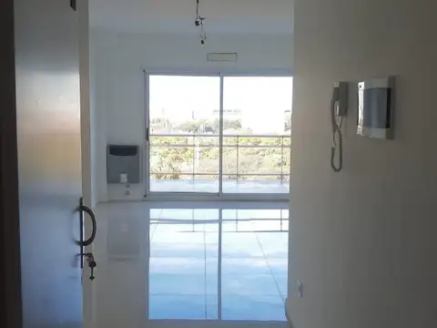 Departamento en Venta en Versalles, USD 189.000