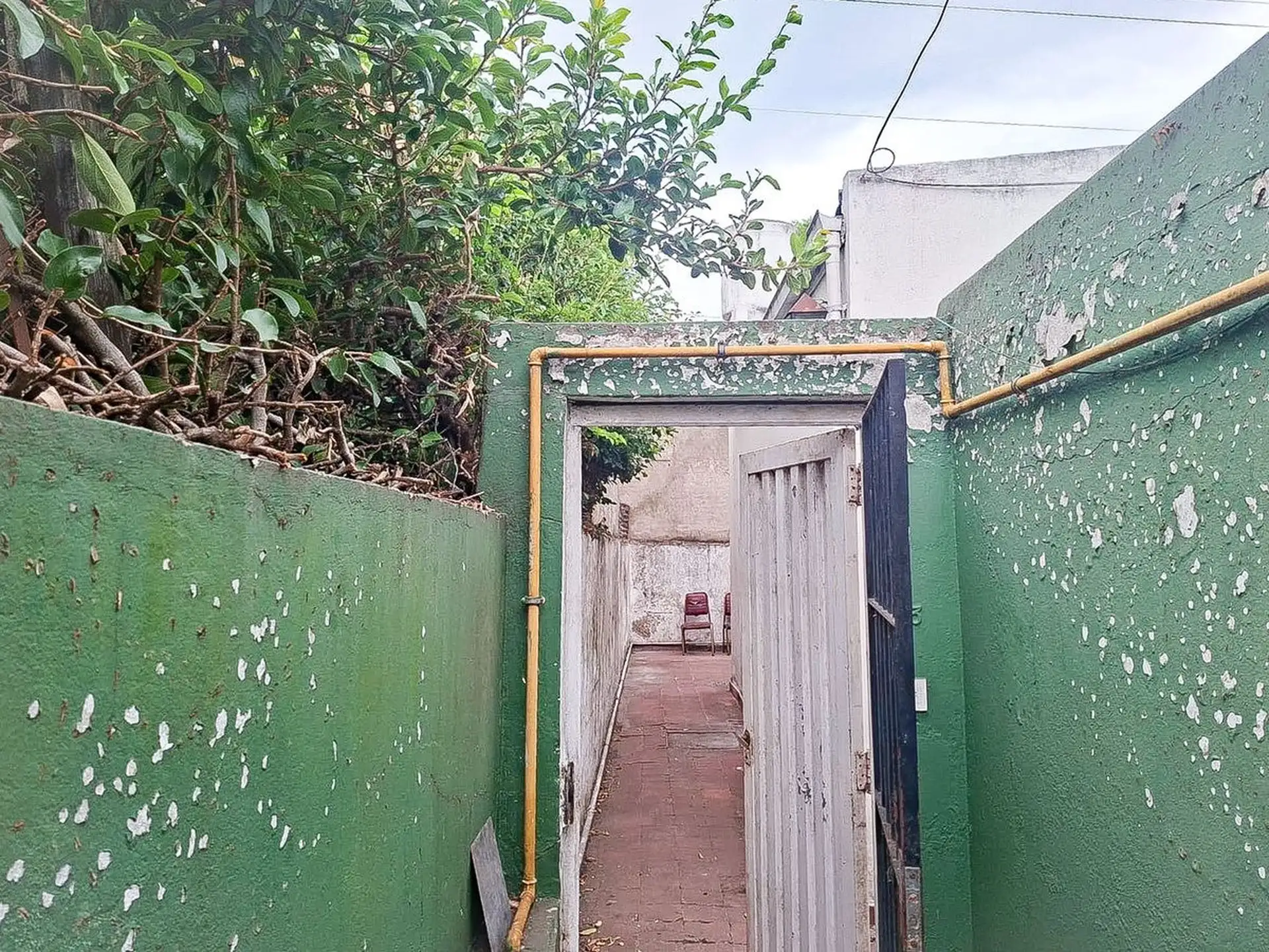 Venta PH 3 ambientes con patio zona Puerto