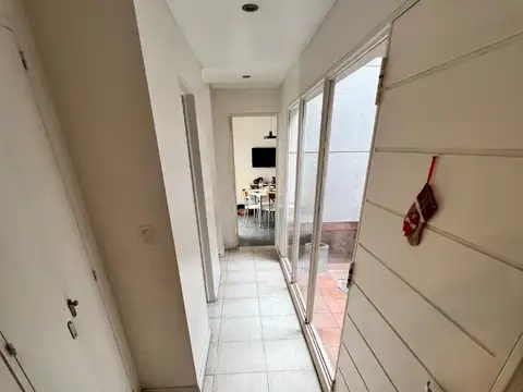 Casa 5 ambientes con 4 baños