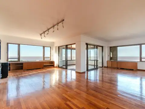 Departamento en Alquiler en La Lucila, USD 4.000