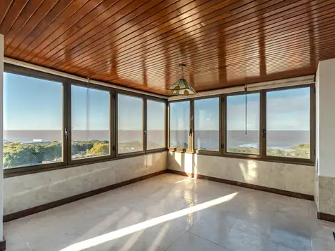 Departamento en Alquiler con 2 cocheras