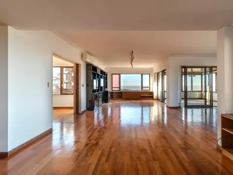 Departamento en Alquiler de 3 dormitorios