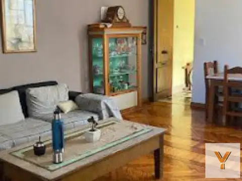 Depto Tipo Casa en Venta de 6 ambientes