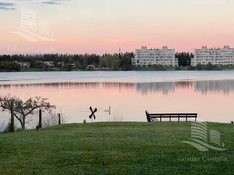 Casa en Venta en Barrio Santa Clara
