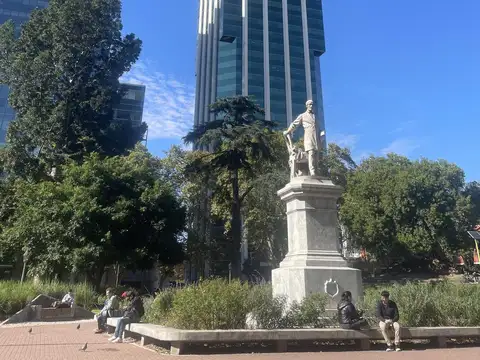 Oficina en venta con renta en Plaza Roma en edificio AAA