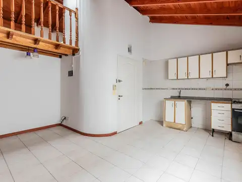 Depto Tipo Casa en Venta de 3 ambientes