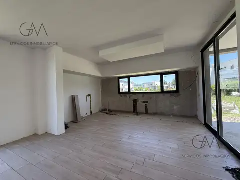 Casa 5 ambientes con 3 baños