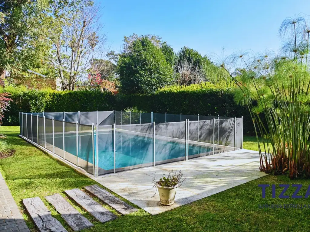 Casa en Venta con cochera