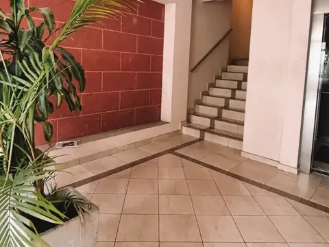 Coronel Ramón Lorenzo Falcón 5200, Piso 8
