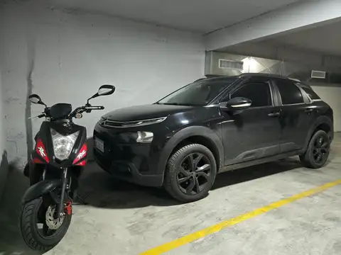 Cochera en Venta en Barracas, CABA