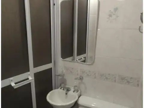 2 ambientes con dep/ de servicio - a la calle - Corrientes 2