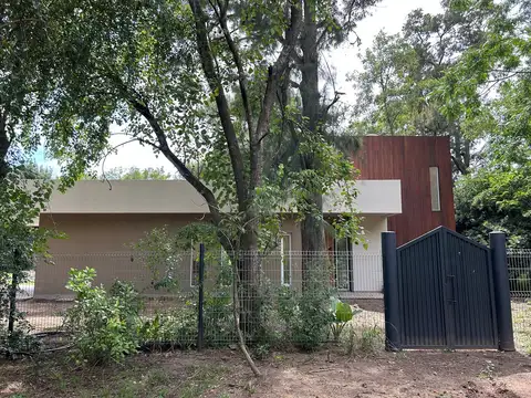 Venta. Casa 3 ambientes a estrenar. Parque Jularo. Exaltacion de la Cruz .