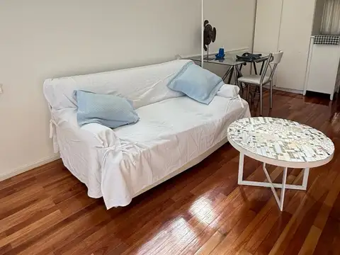 Departamento en Alquiler de Monoambiente