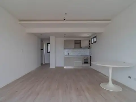 VENTA DE MONOAMBIENTE DE CATEGORÍA DIVISIBLE CON BALCÓN EN PISO ALTO A ESTRENAR EN DEVOTO C.A.B...