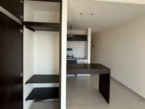 Montevideo 3500, Piso 4