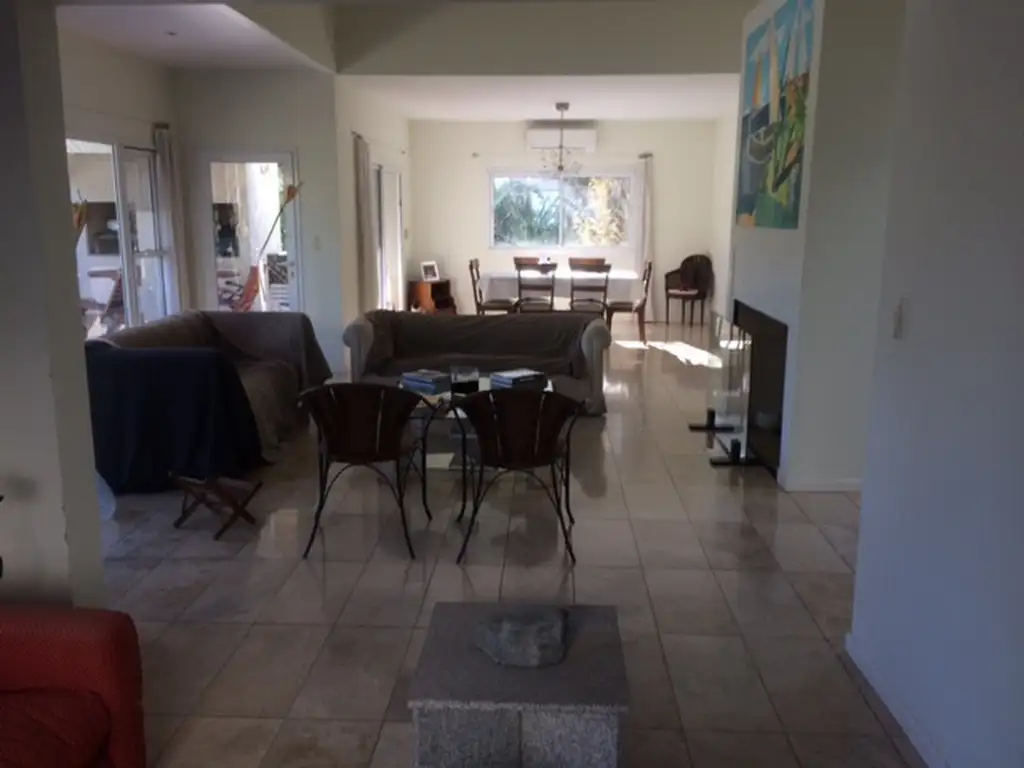 Casa en Venta con cochera
