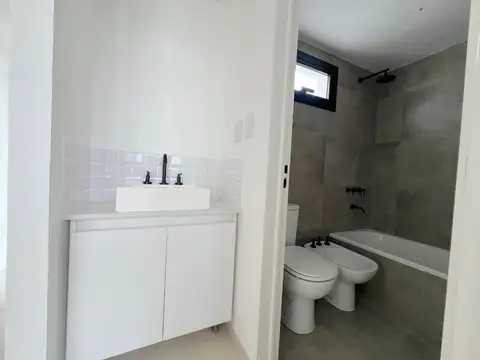 DÚPLEX 1 DORMITORIO DE CATEGORÍA EN POZO, LA PLATA