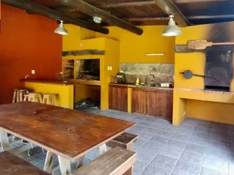 Casa en Alquiler en Pinares, USD 2.300