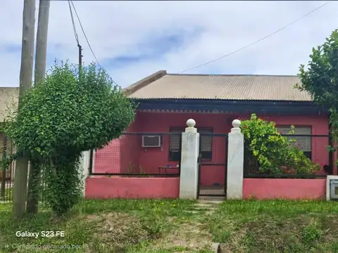 Casa en venta en  Cañuelas