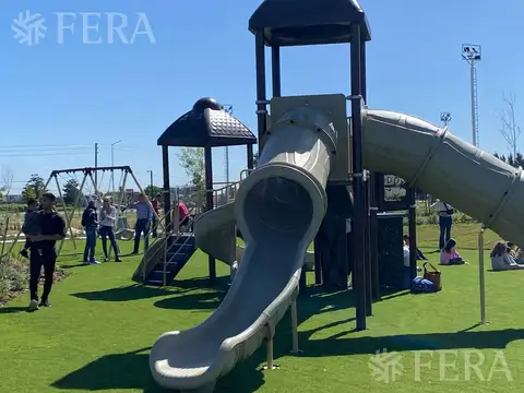 Terreno en Venta 20  mts Frente