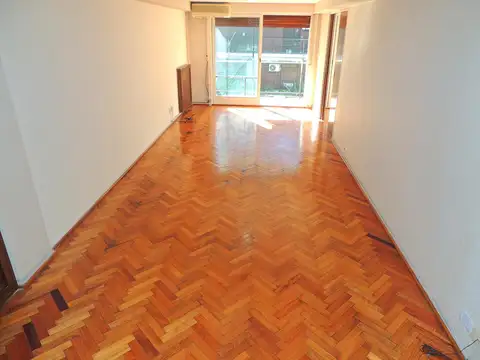Alquiler de departamento semipiso con 5 ambientes y balcón, Colegiales. E-FURIO.