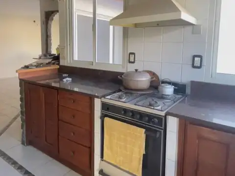 Muy Buena Casa de 4 dormitorios