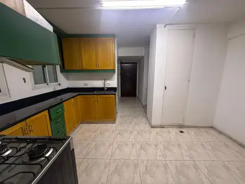 Departamento 5 ambientes con 3 baños