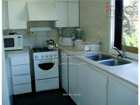 Apartamento en Brava 3 dormitorios 2 baños cochera