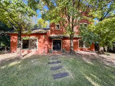 Casa a la venta en Barrio Lomas de Benavidez Tigre Av. Benavidez 907