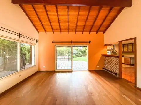 Casa en Venta con 1 cochera