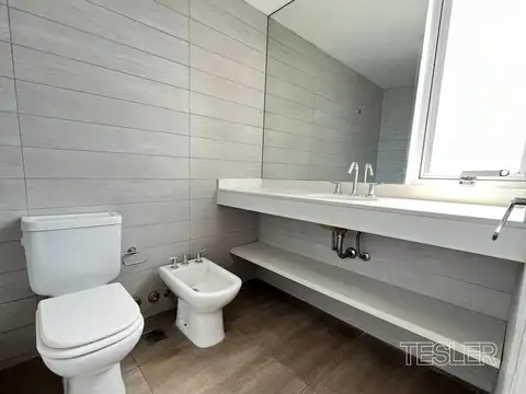 Departamento en Alquiler con 2 cocheras