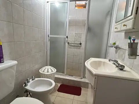 Se Vende Casa A Cuadras de Blas Parera
